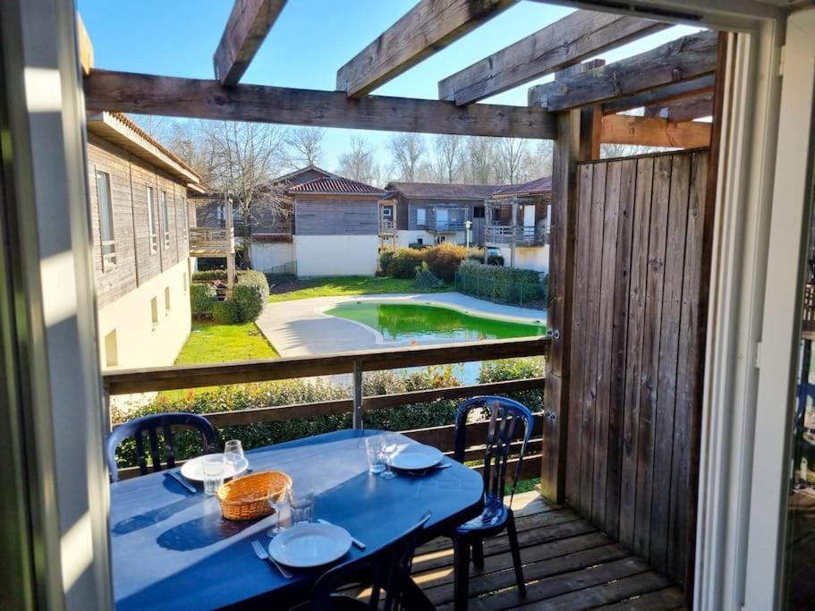 Aureilhan-Appartemant 4-6 Pp Piscine Cosy En Bord Lac Buitenkant foto